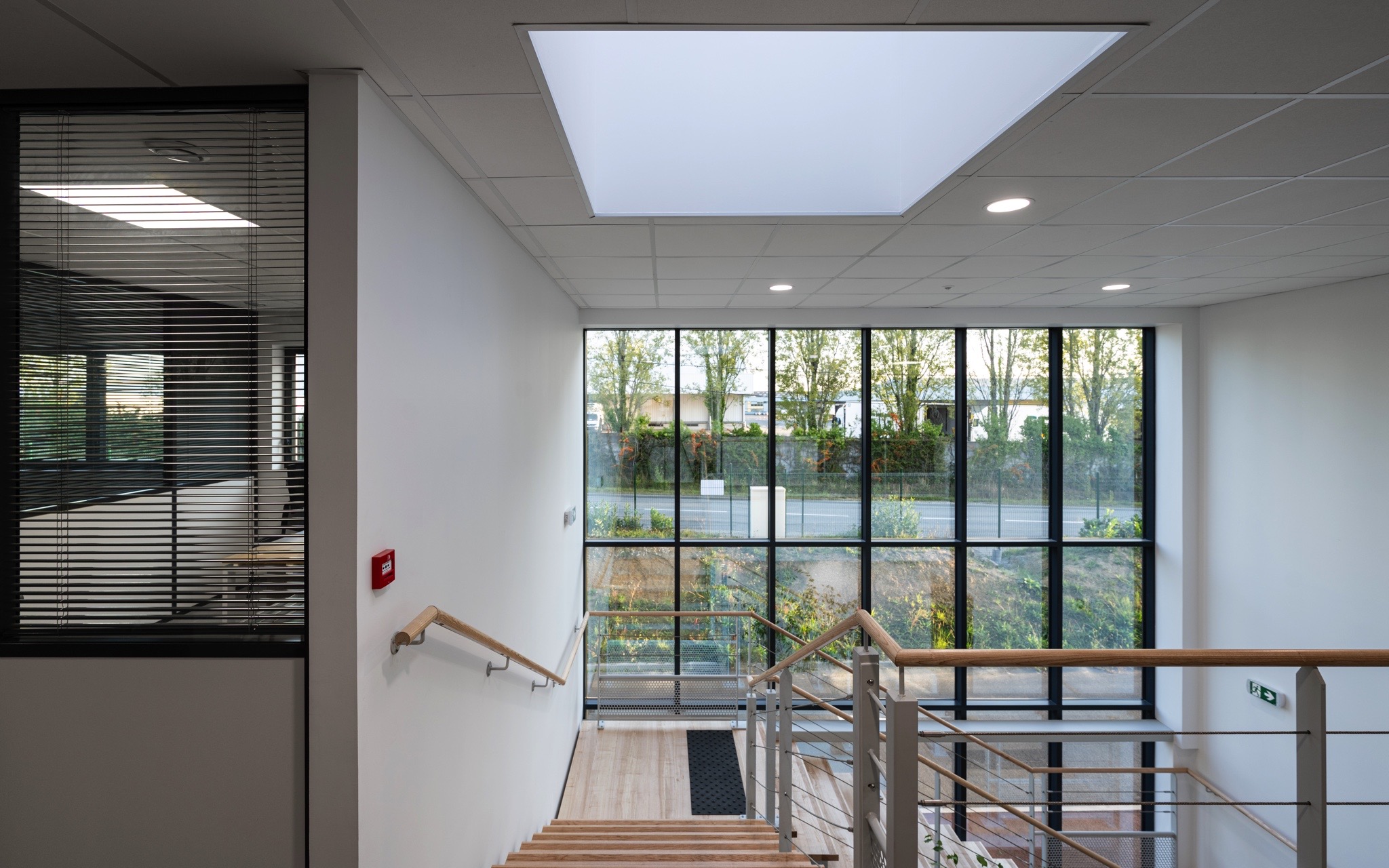 Cloisons modulables, stores et cloisons sèches
